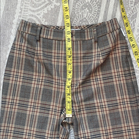 Reformation Franklin Pant in Beige Red Tartan - Picture 15 of 16